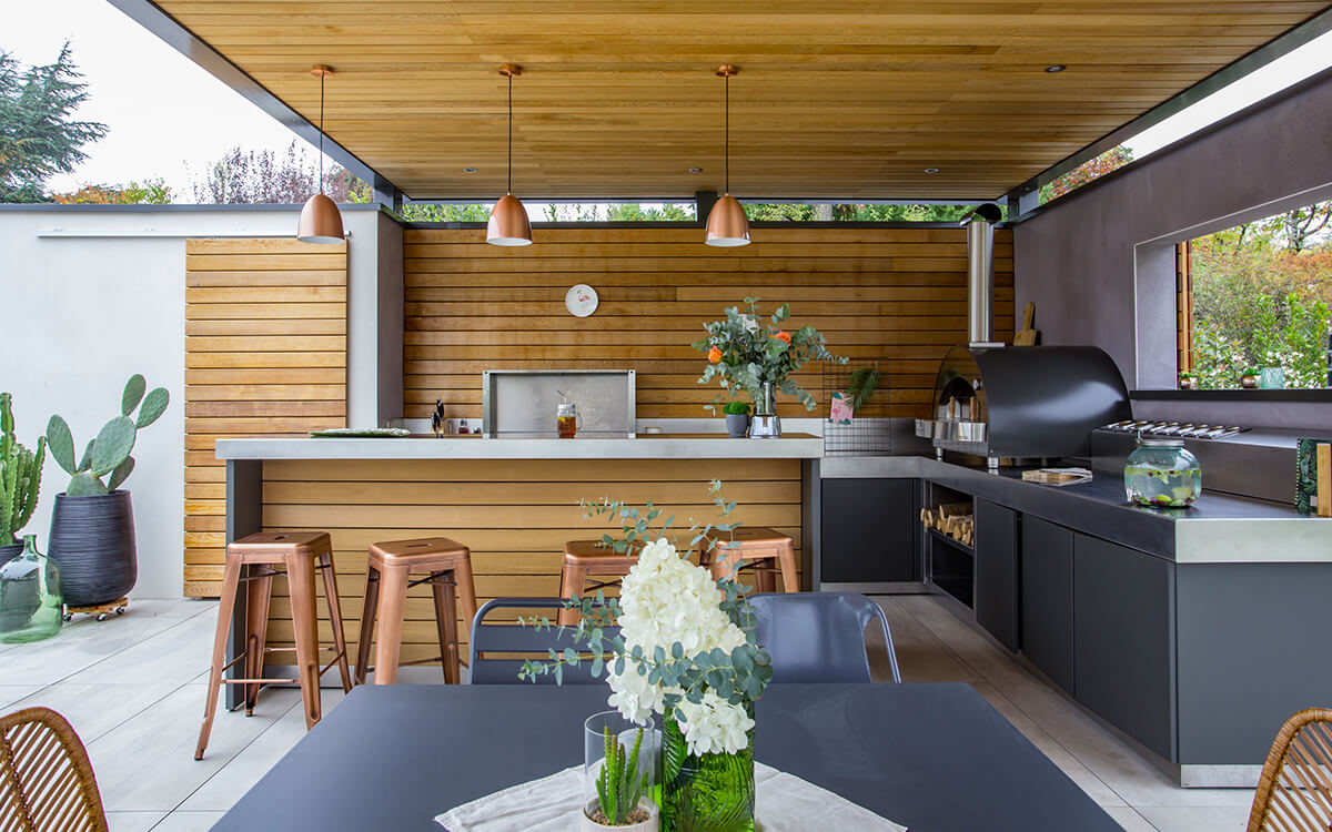 Beautiful outdoor kitchen